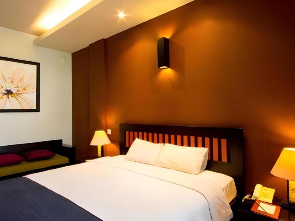 Eclipse Hotel Prawirotaman Джокякарта Екстериор снимка
