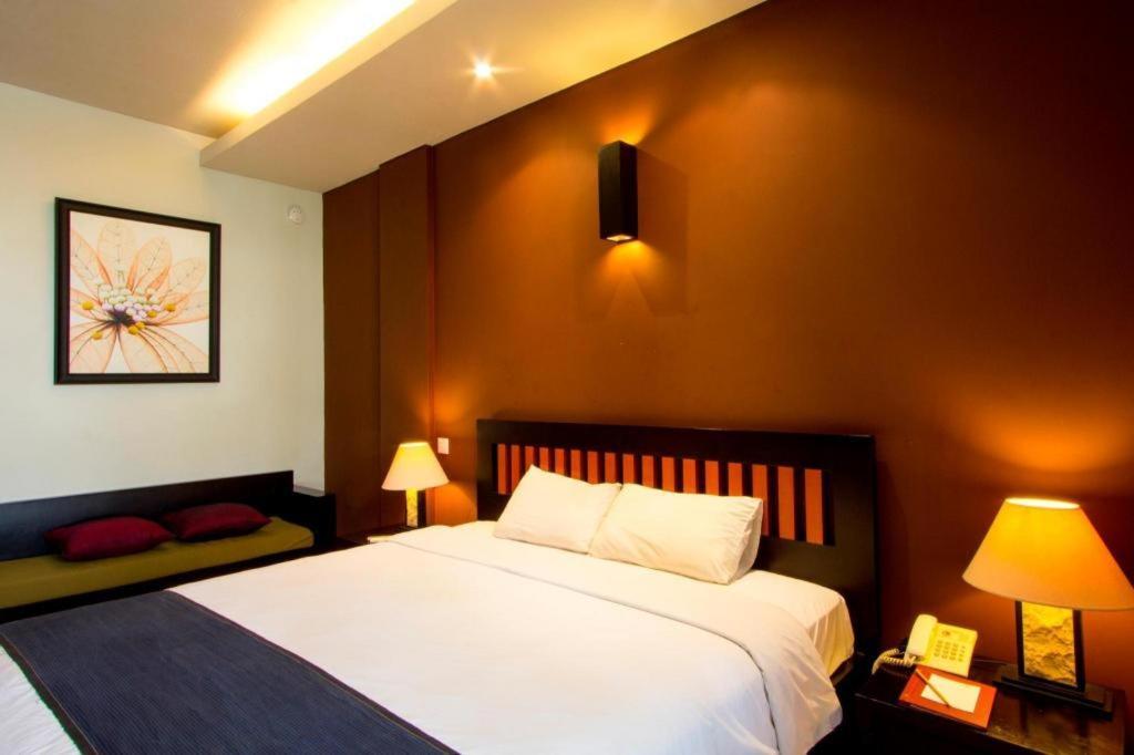 Eclipse Hotel Prawirotaman Джокякарта Екстериор снимка